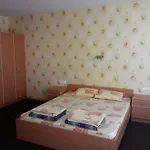 Хотел South *